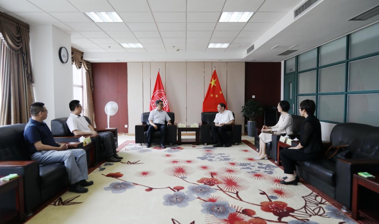 武汉理工大学副校长王世杰一行来校交流