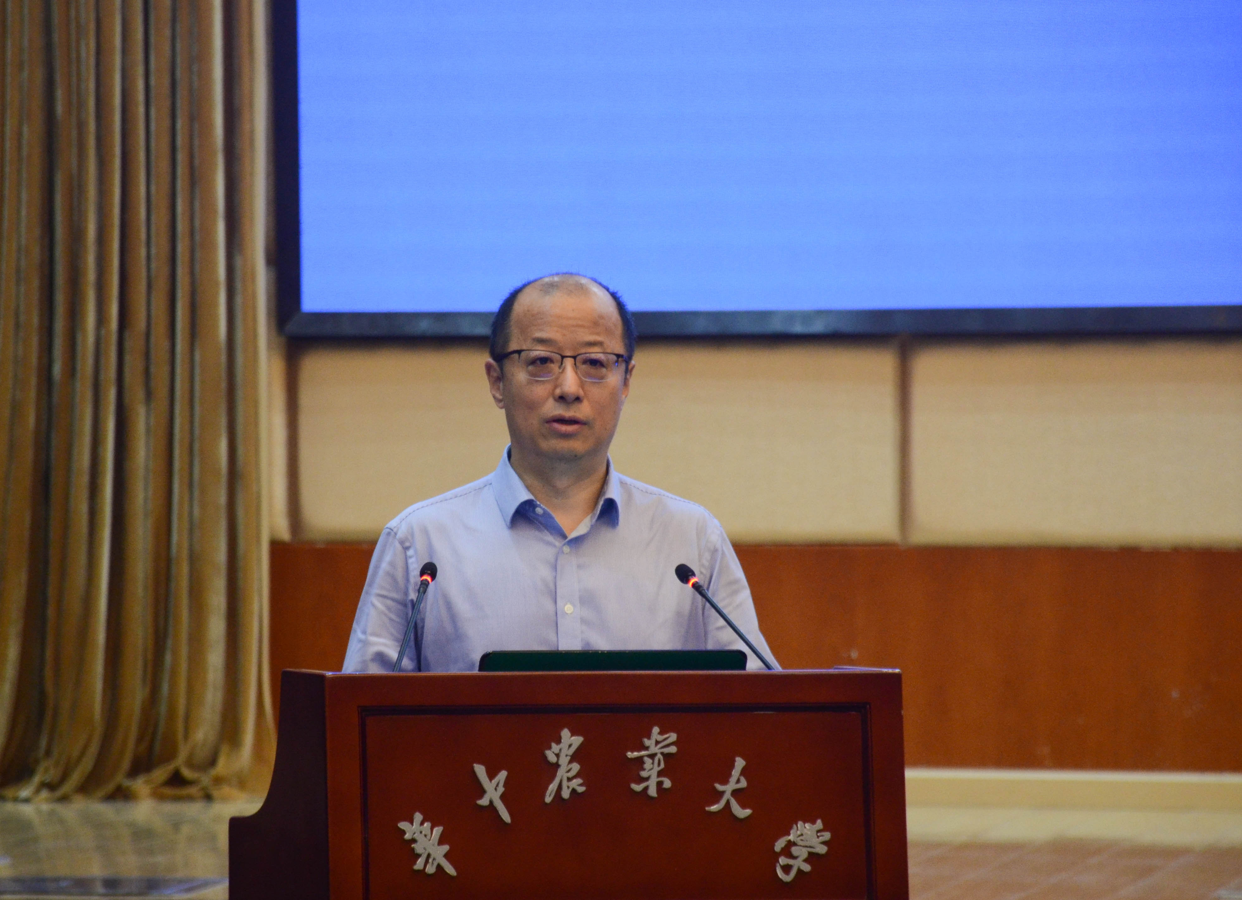 湖北洪山实验室理事会第一次会议在校举行