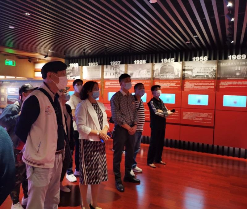 [党史学习教育]后勤保障中心第三党支部开展“传承红色基因，牢记初心使命”主题党日活动