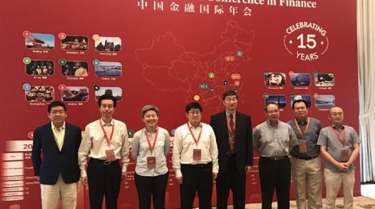 [永远跟党走]敢为人先创一流，砥砺高金颂华诞