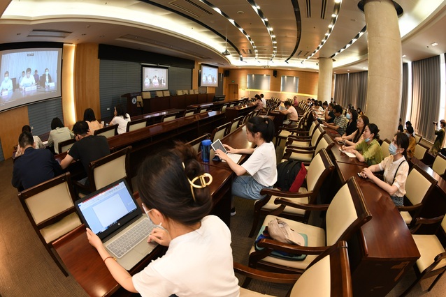 我校参加2021届高校毕业生就业工作第三次调度视频会议