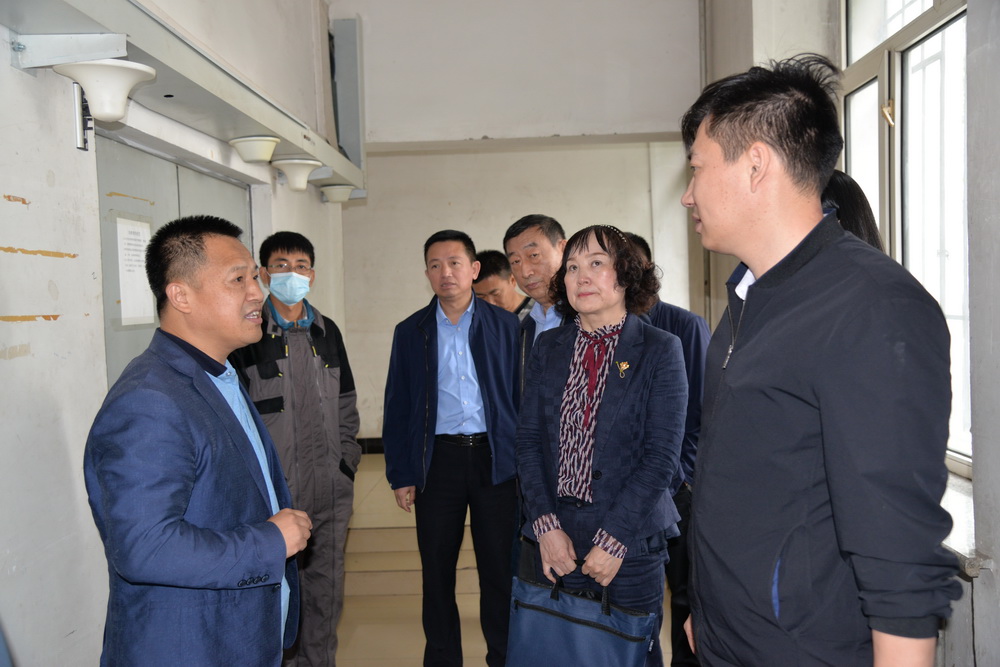省农业种质资源保护单位评审专家组来我校实地评审