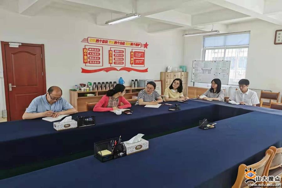 ［经济］经济学院举办青联午餐会