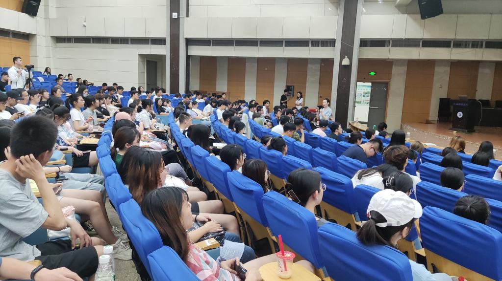 我校开展十四运会和残特奥会西安赛区赛会志愿者通识知识培训