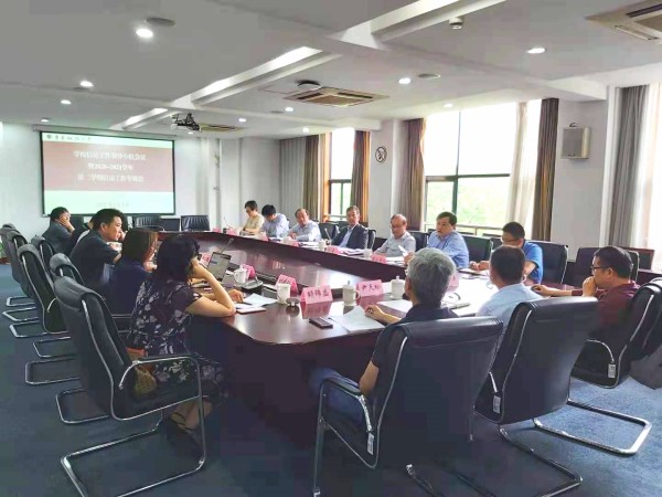 我校召开信访工作领导小组会议暨2020-2021学年第二学期信访工作专题会