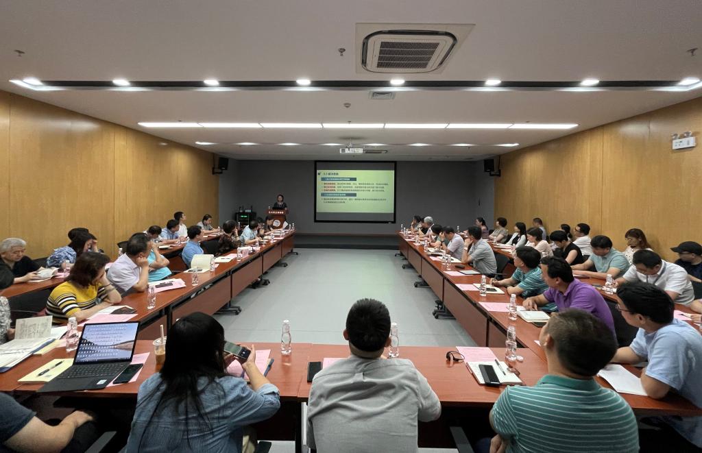 【学党史悟思想办实事开新局】学校召开“党史学习教育、我为师生办实事、解决基层重复填表难专题工作会”