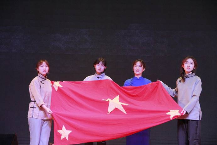庆祝建党百年话剧《破晓》公演