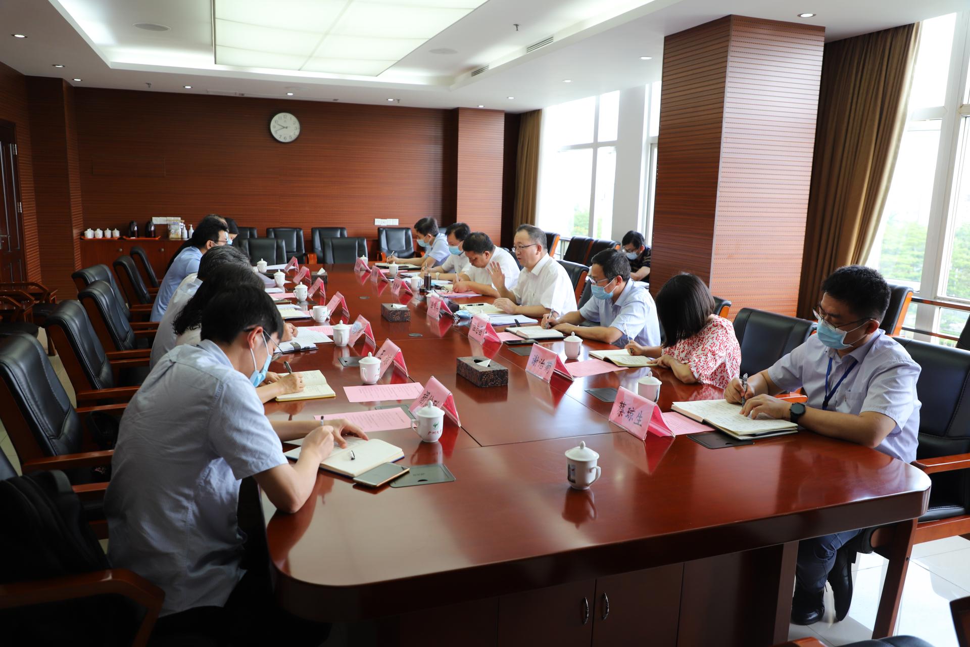 我校召开“文体语艺劳”五大中心工作推进会
