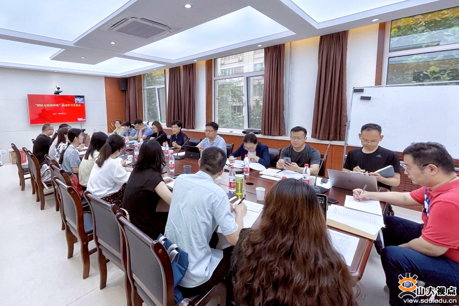 ［教育教学］辅研办举行团队互助促研究学习交流会