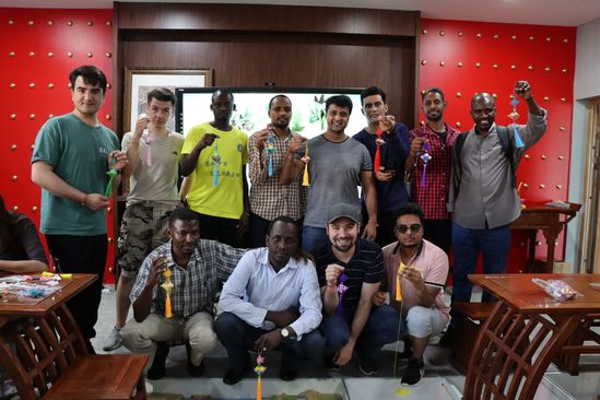 西北师大举办留学生“粽情粽意喜迎端午”文化体验之旅活动