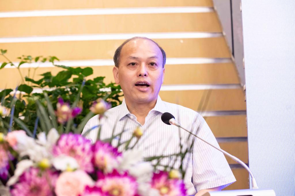 2021镇江•长江教育论坛在我校举行