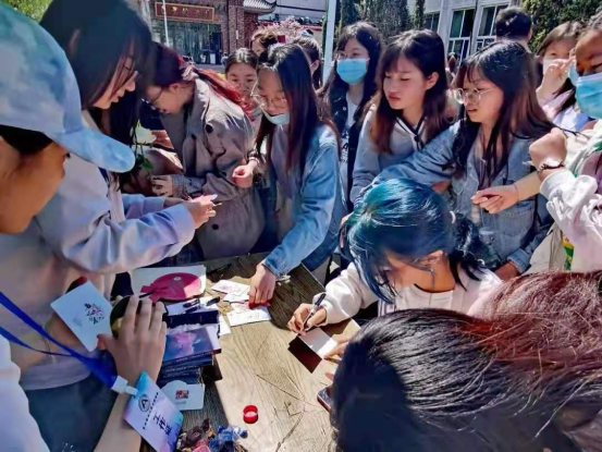 我校第十六届“525大学生心理健康月”活动圆满闭幕