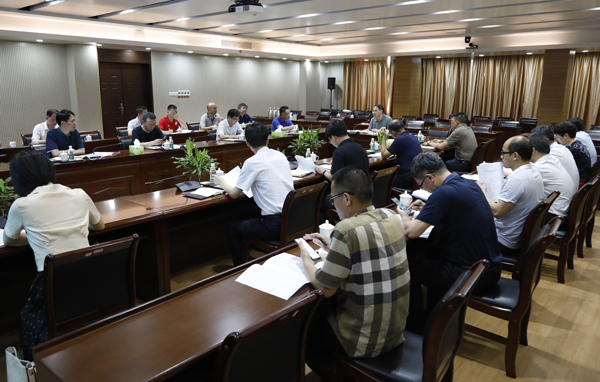 我校举行服务乡村振兴工作推进会