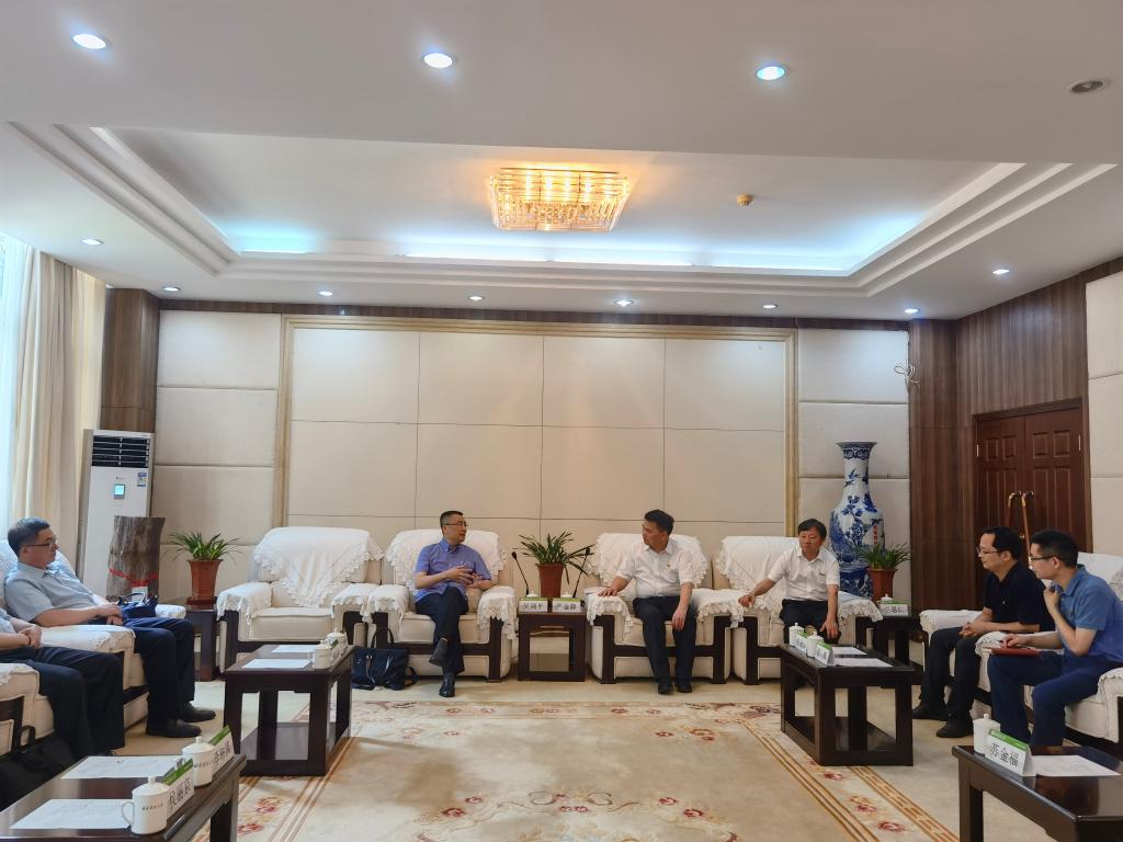 我校调研福建农林大学和福州大学