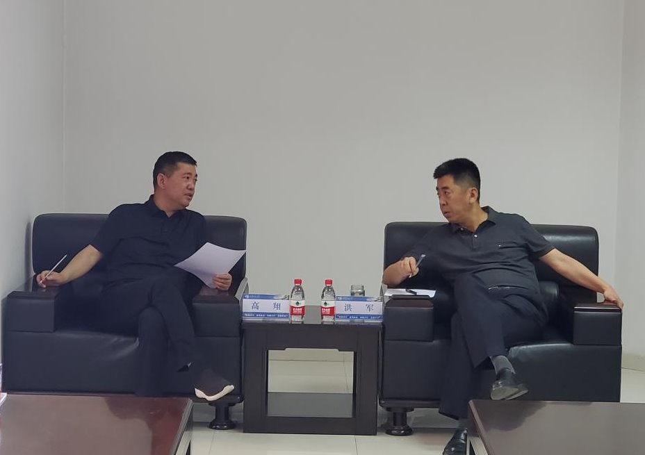榆林市科技局局长高翔一行来校洽谈合作