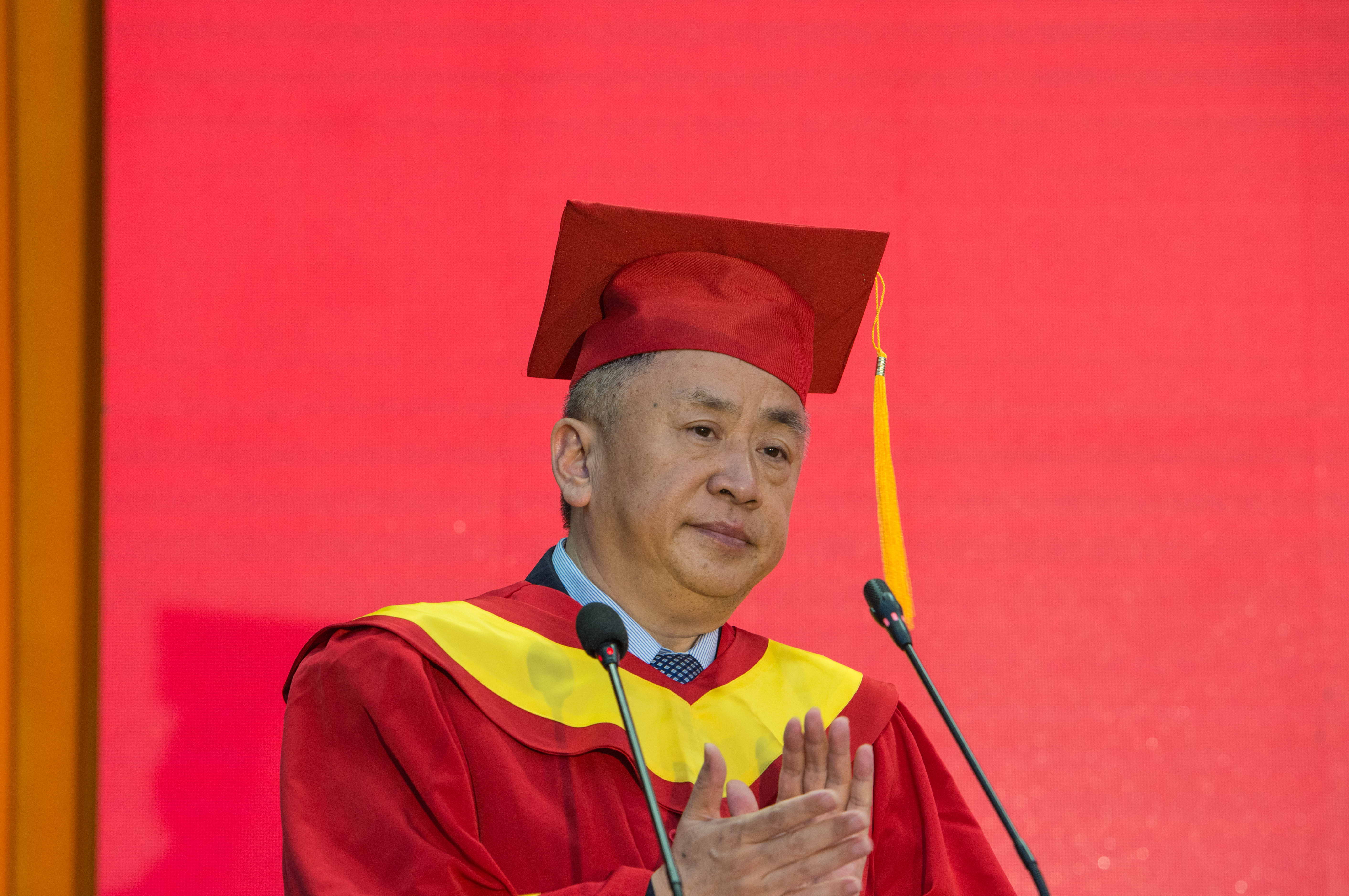 化学与化工学院举行2021届毕业生学位授予仪式