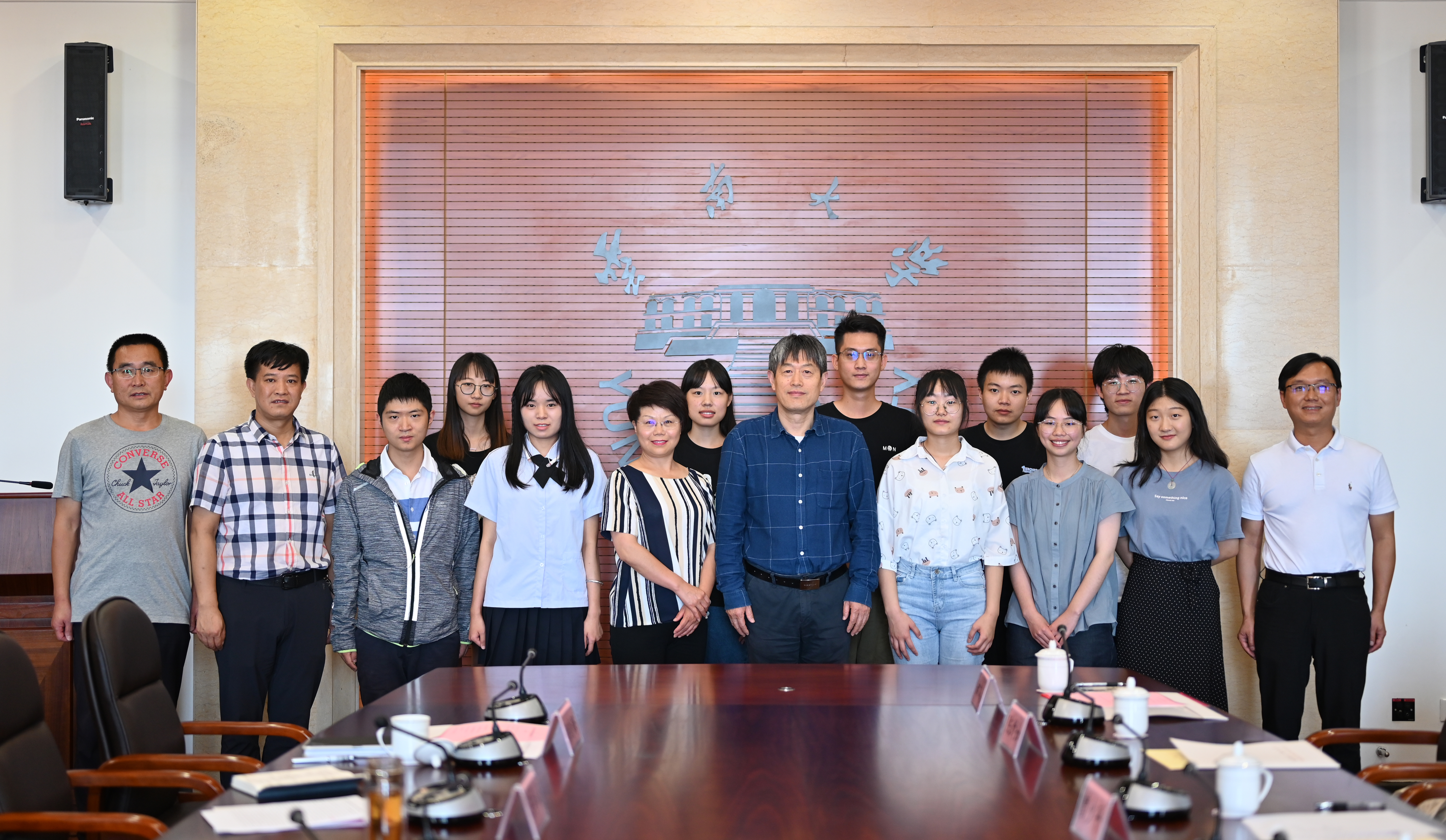 云南大学举行2021年励学奖学金颁奖仪式