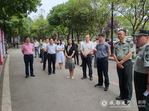 省人大常委会检查组到校检查国防教育工作