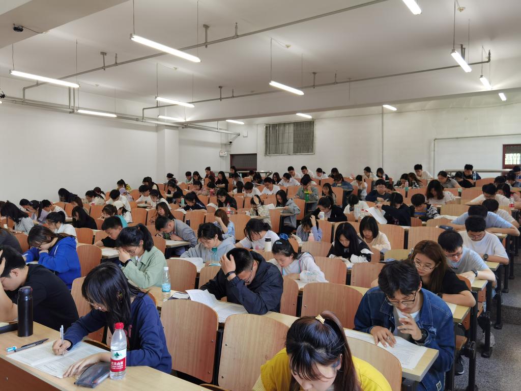 我校2021春季大学英语第二课堂文化活动月圆满结束