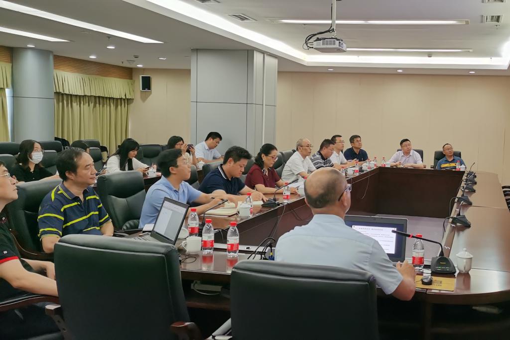 我校召开学期末本科教学工作会议