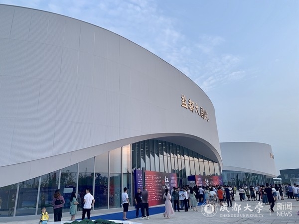 【庆祝建党百年】我校原创音乐剧《红梅花开》在自贡成功演出