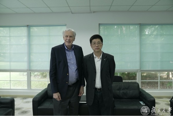 美国计算机科学家约翰霍普克罗夫特访问复旦大学