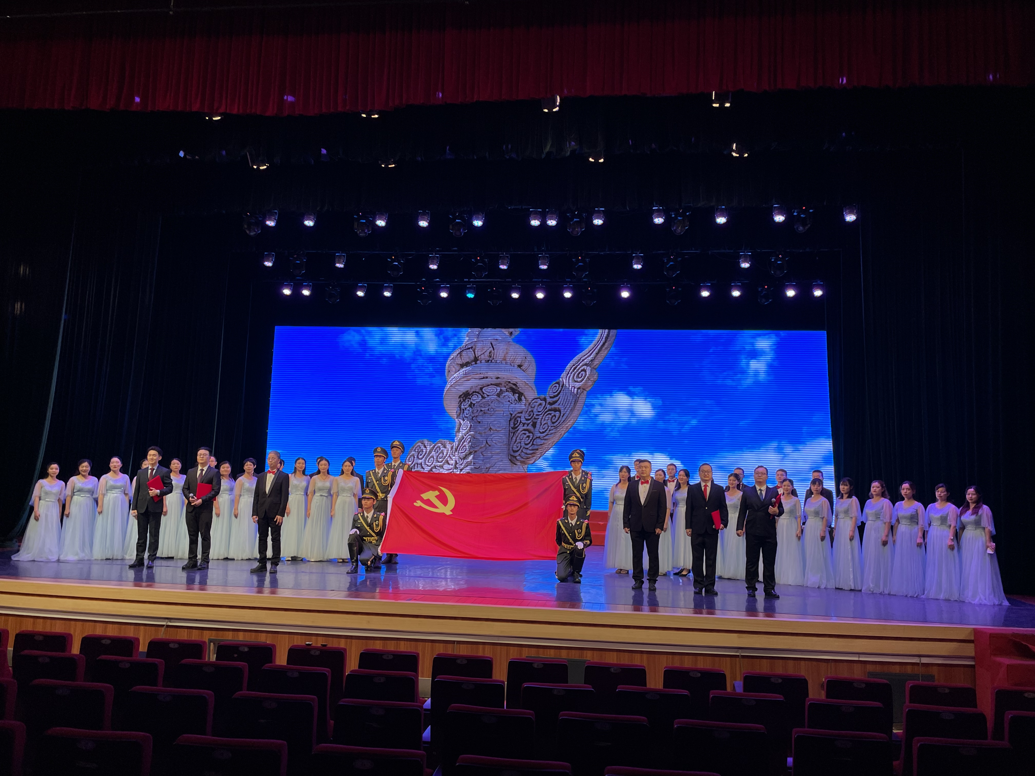暨南大学举办庆祝中国共产党成立100周年文艺展演