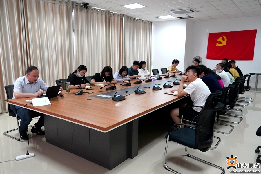 ［前沿］举办毕业生党员主题教育暨“书记讲党课”活动