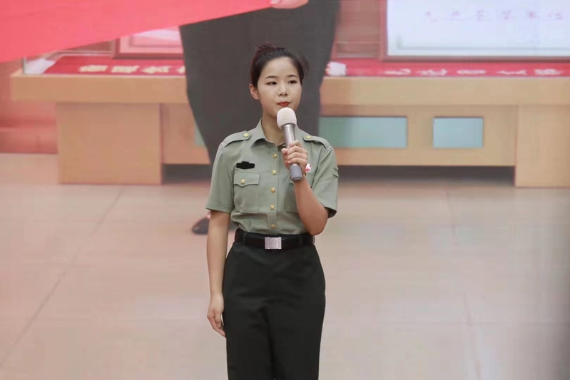 我校退伍学生荣获上海市大学生“爱我国防”演讲比赛总决赛一等奖