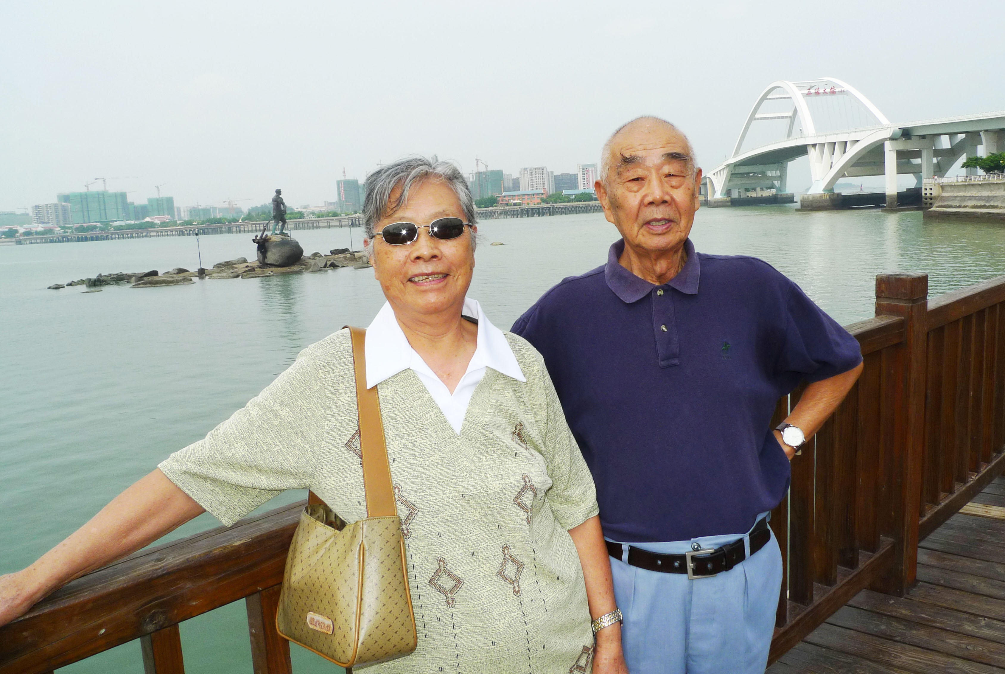 红色基因铸就抗战英雄——记“光荣在党50年纪念章”获得者葛来萍