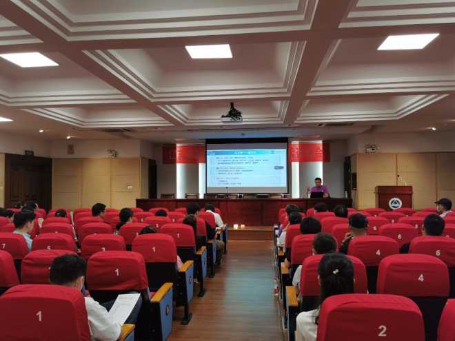 【我为师生办实事】学校举办江苏省2021年高考录取办法解读咨询会