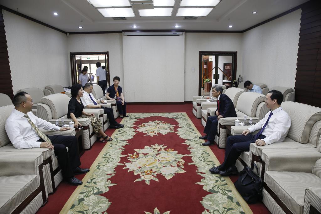 王树国会见普华和顺集团创始人张月娥校友一行