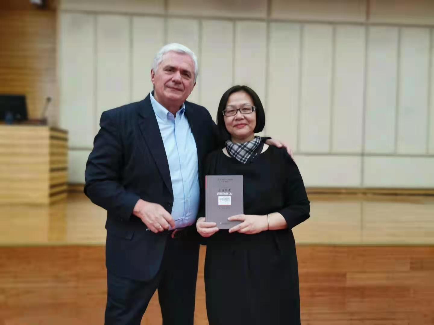 【模范党员】杨可：为党培育优秀外语人才是我的教育初心