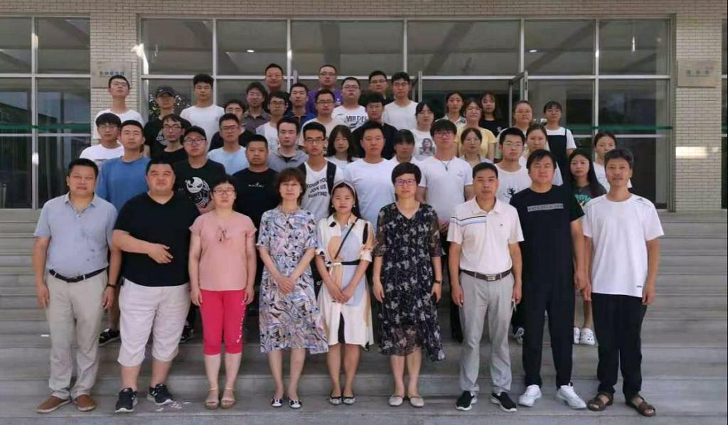 自动化学院举行优秀大学生夏令营活动宣讲会