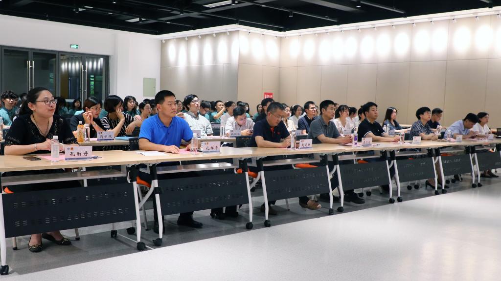 学校举行2021年暑期“三下乡”社会实践暨“青年红色筑梦之旅”出征仪式