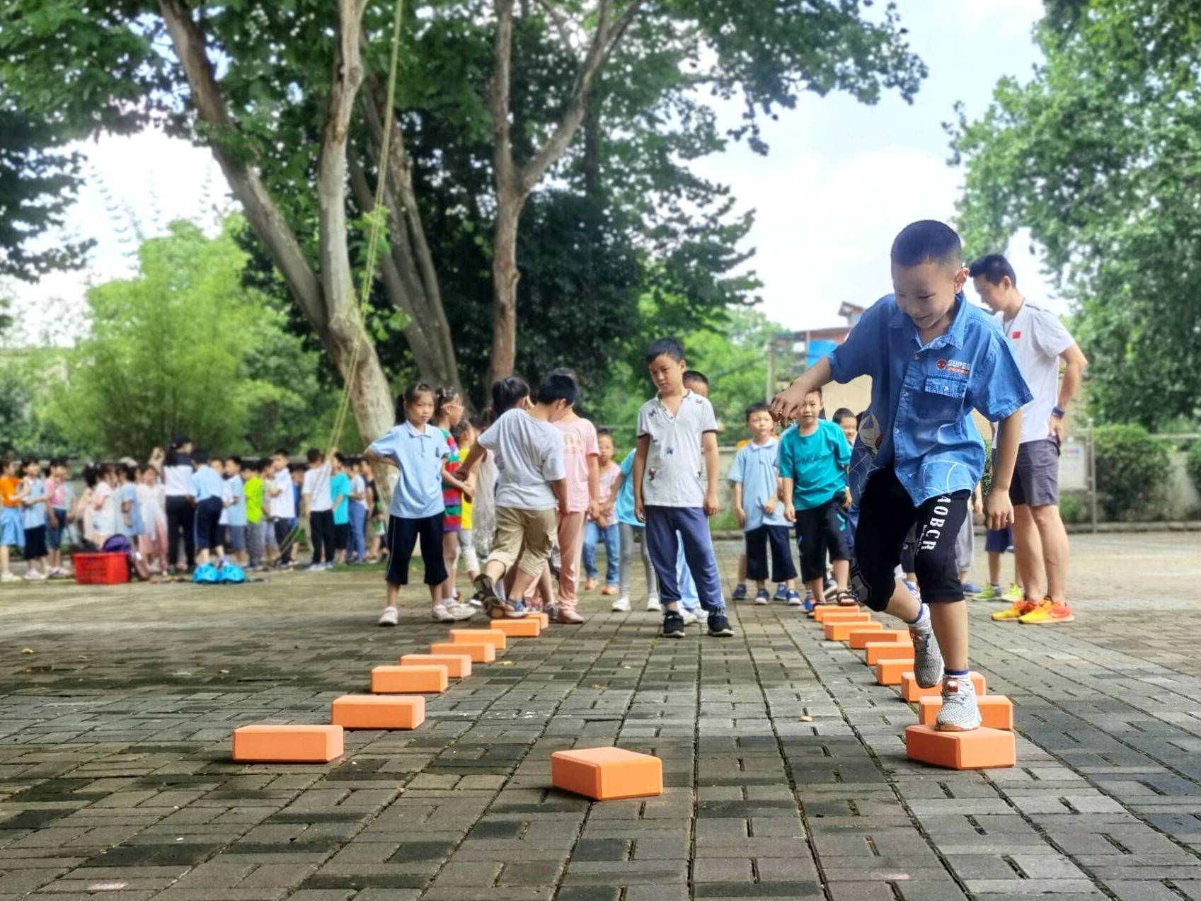 【我为师生办实事】附校暑期成长营：把青年教工的事儿放在心上