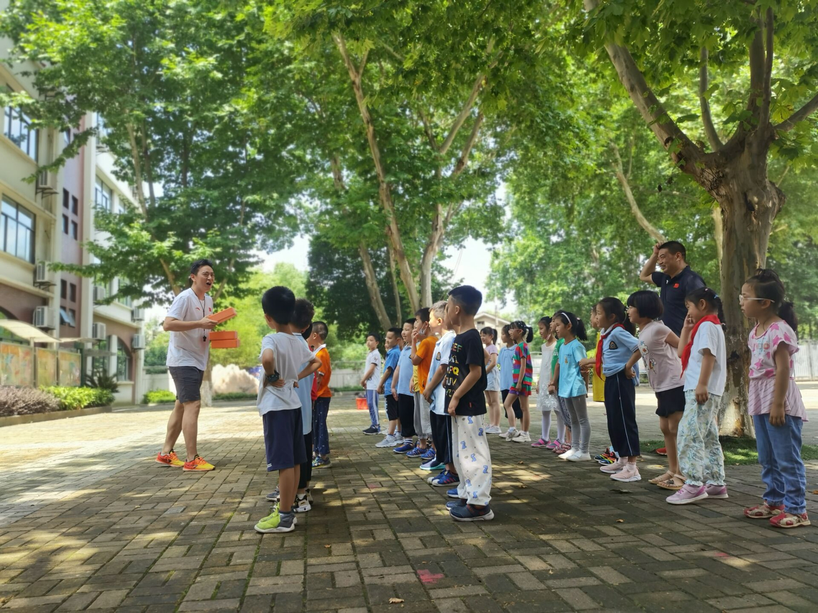 【我为师生办实事】附校暑期成长营：把青年教工的事儿放在心上