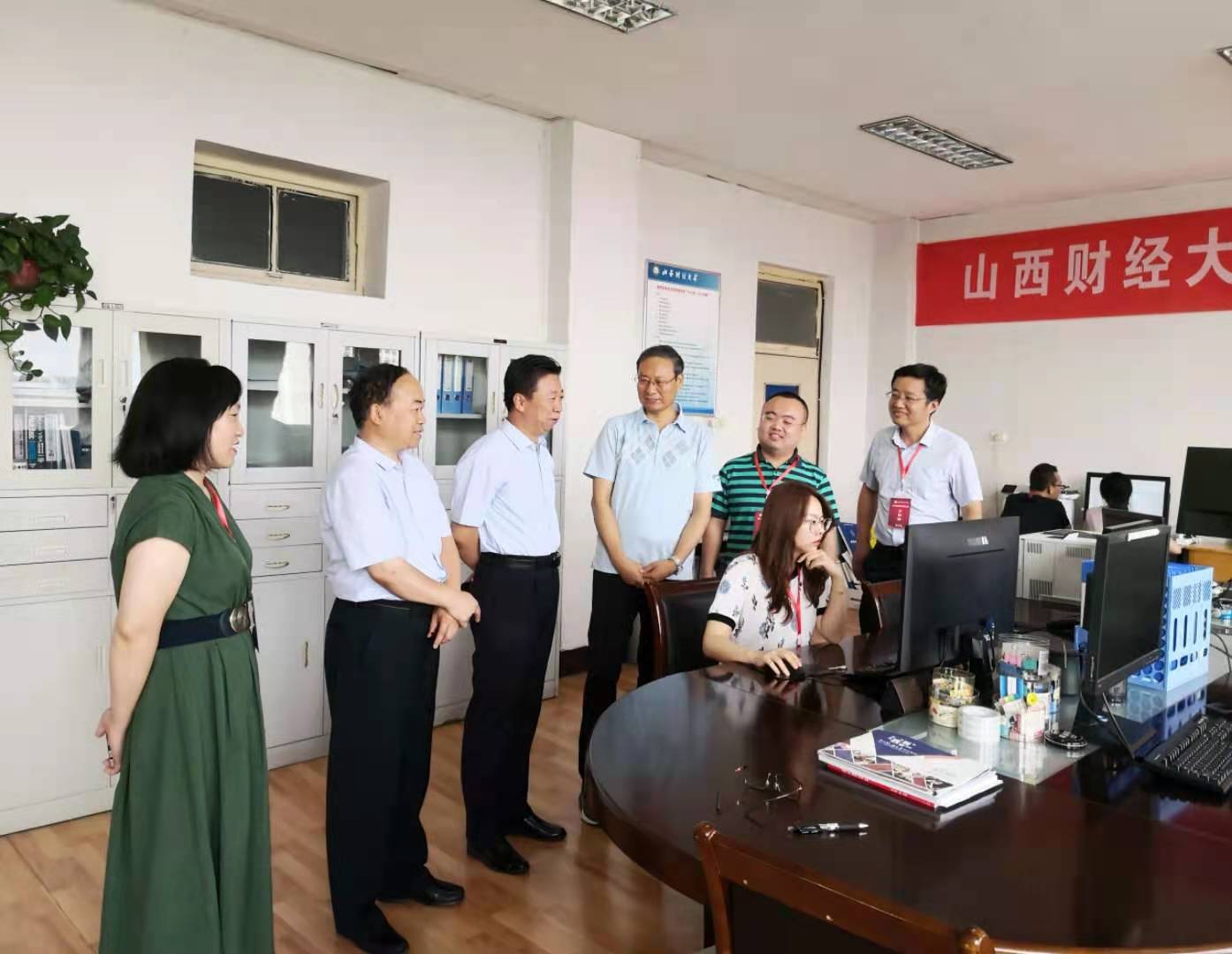 刘维奇校长视察2021年本科招生录取工作