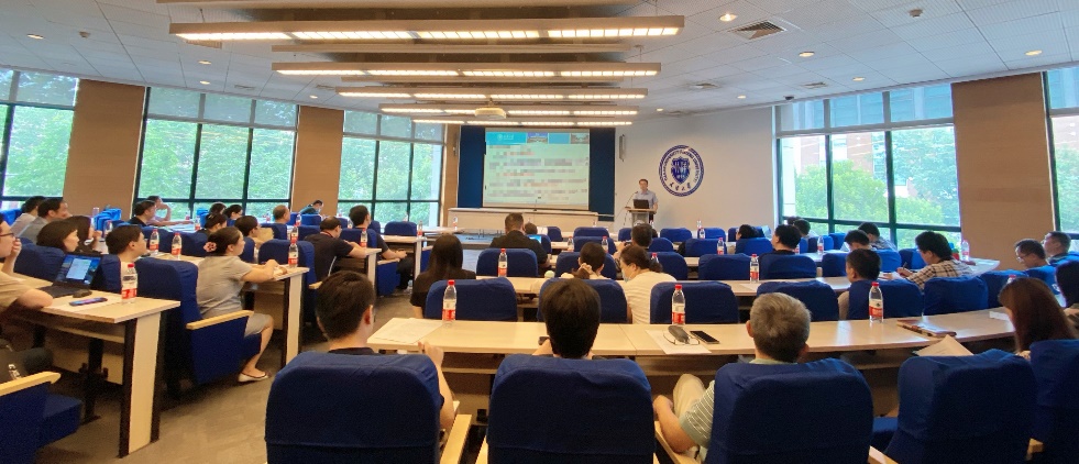 学校召开2021年夏季学期工作布置会