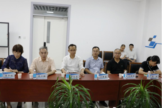中国工程院副院长邓秀新院士来我校交流访问