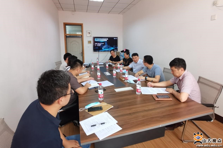 ［控制］推进学生创新创业工作