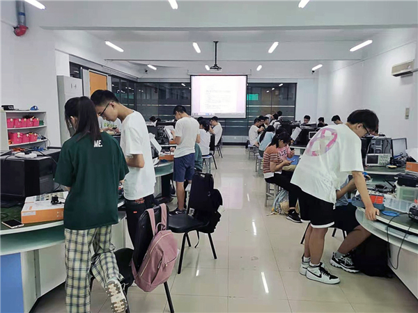 小工匠大智慧：天津大学2020级生医、智医学生进行工程实践活动