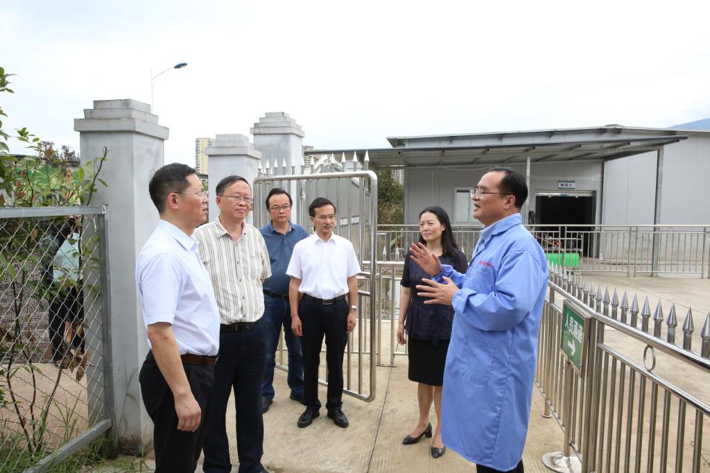 雅安市委常委、宣传部部长聂颖来校调研