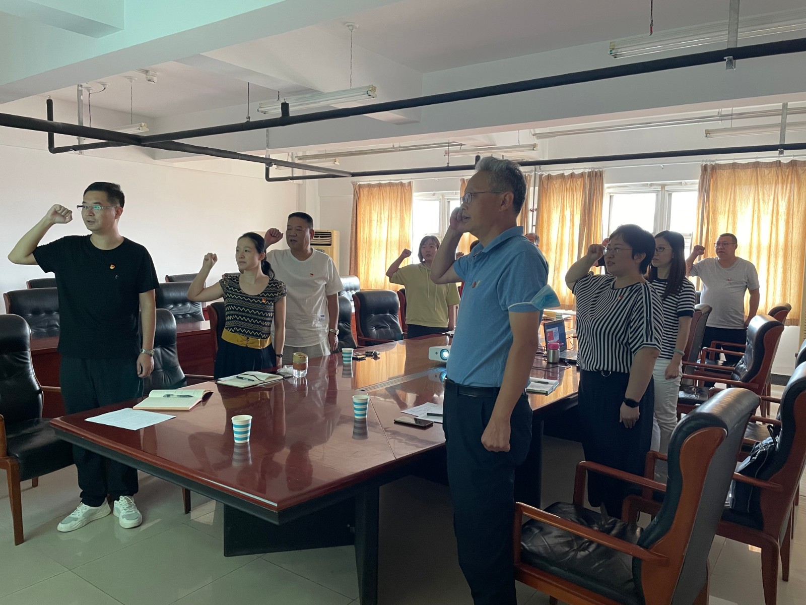 【学党史专题】膳食中心党支部召开党史学习教育专题组织生活会