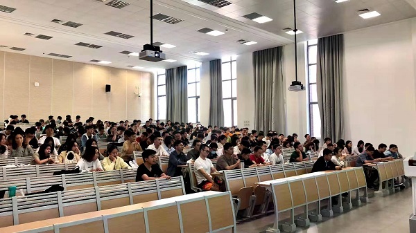 建工学院召开2022届研究生就业动员大会