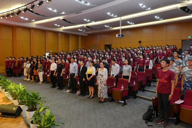 安泰经管学院2021级本科生迎新典礼暨院长第一课举行