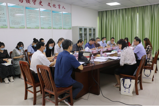 我校接受湖北省档案工作目标管理“省特级”评审