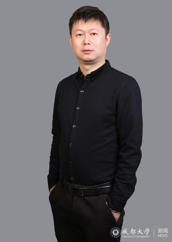 我校四位教师荣获成都市优秀教师荣誉称号