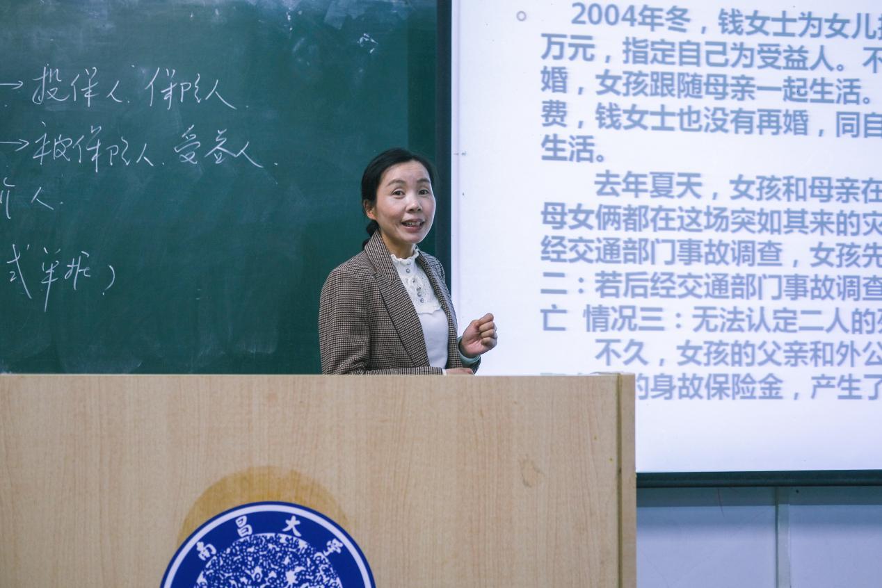 【教学标兵】万弋芳：勤真意切，用爱温润莘莘学子