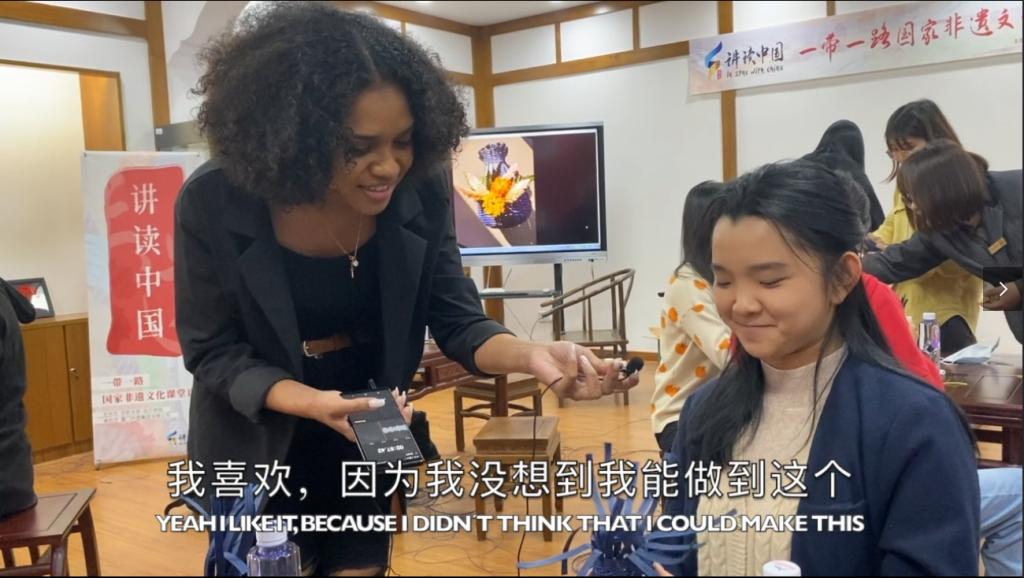 我校“海外新声代”原创视频获评“第三只眼看中国”国际短视频大赛优秀作品